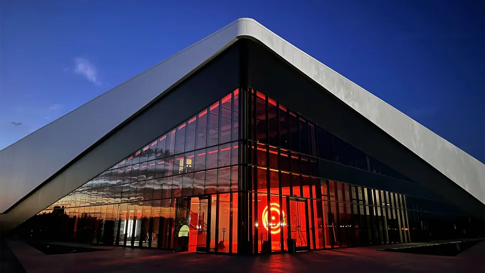 SpaceX Plans Texas-Based Chip Packaging Facility with FOPLP Technology